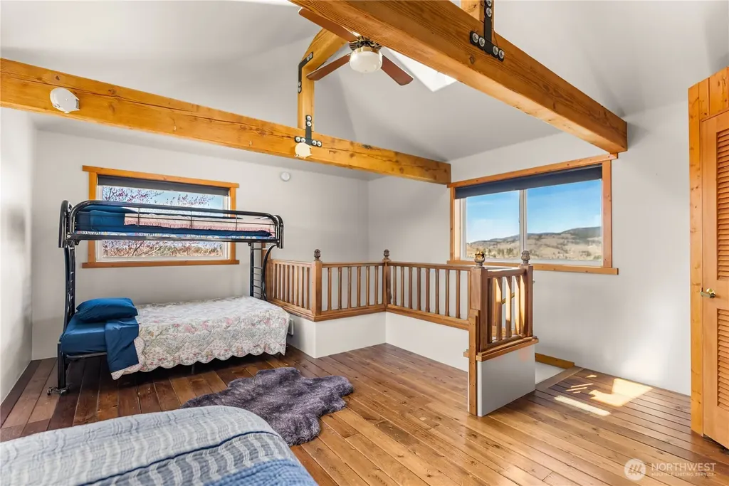 30 Tamarack Trail Oroville WA 98844