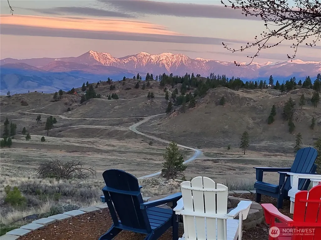 30 Tamarack Trail Oroville WA 98844