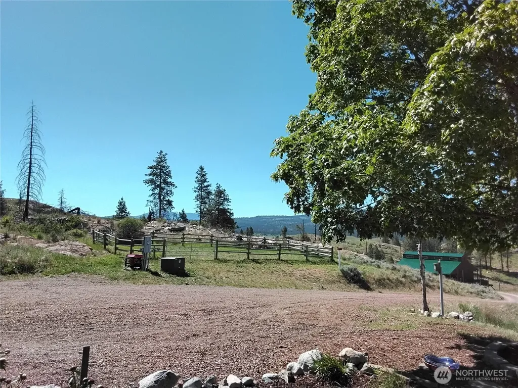 30 Tamarack Trail Oroville WA 98844