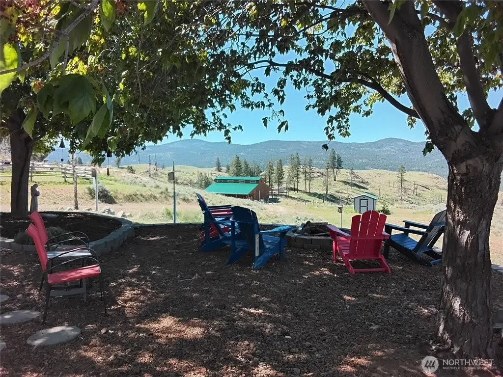 30 Tamarack Trail Oroville WA 98844