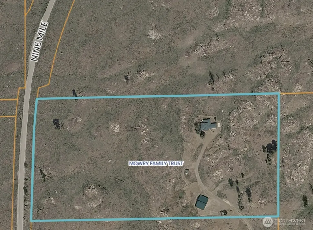 30 Tamarack Trail Oroville WA 98844