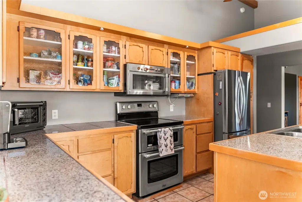 30 Tamarack Trail Oroville WA 98844