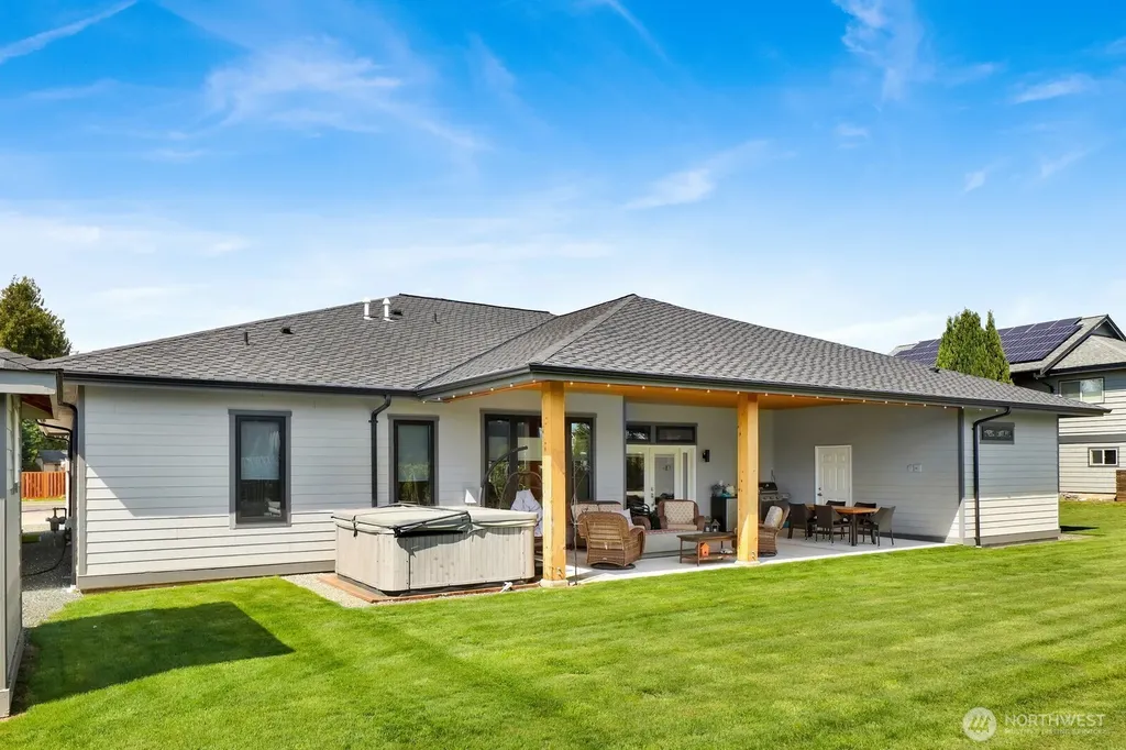 8802 Line Road Lynden WA 98264
