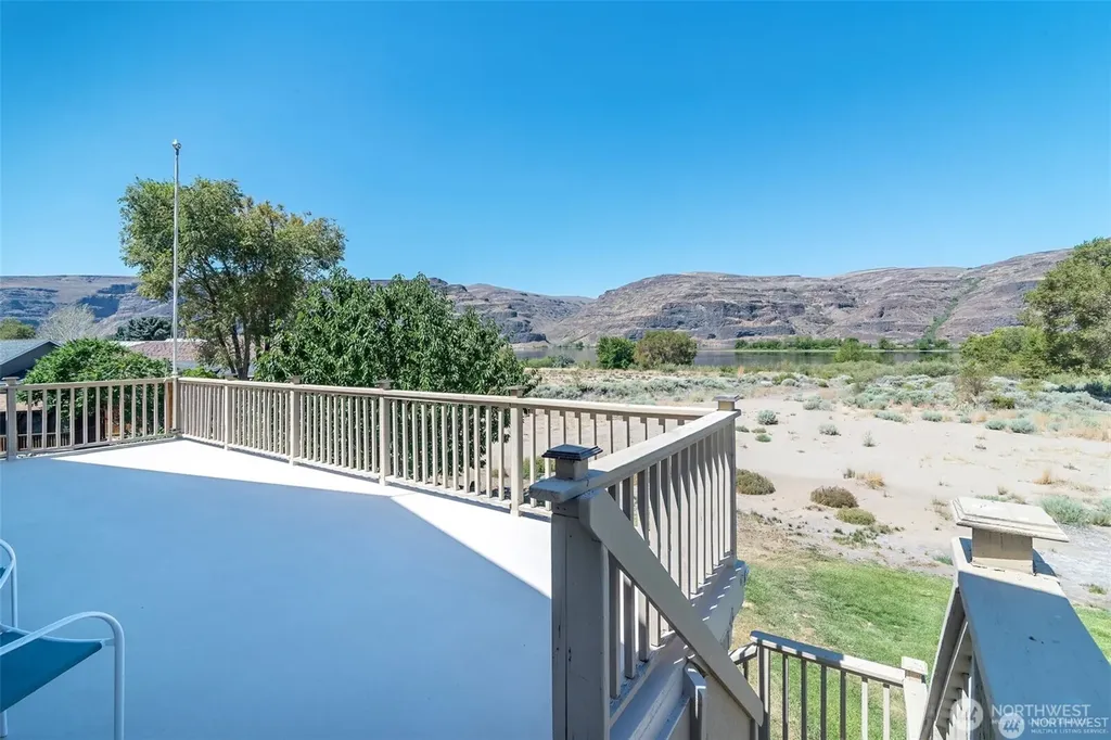 312 SW River Drive Quincy WA 98848