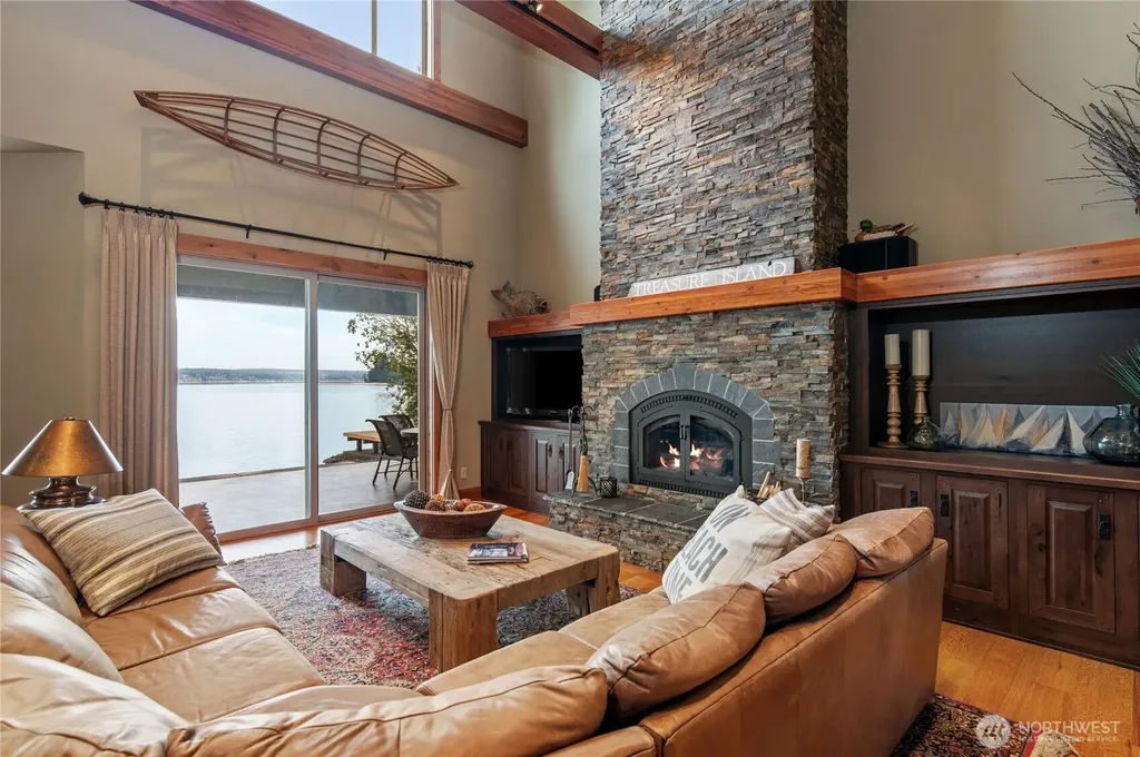 630 E Treasure Island Drive Allyn WA 98524