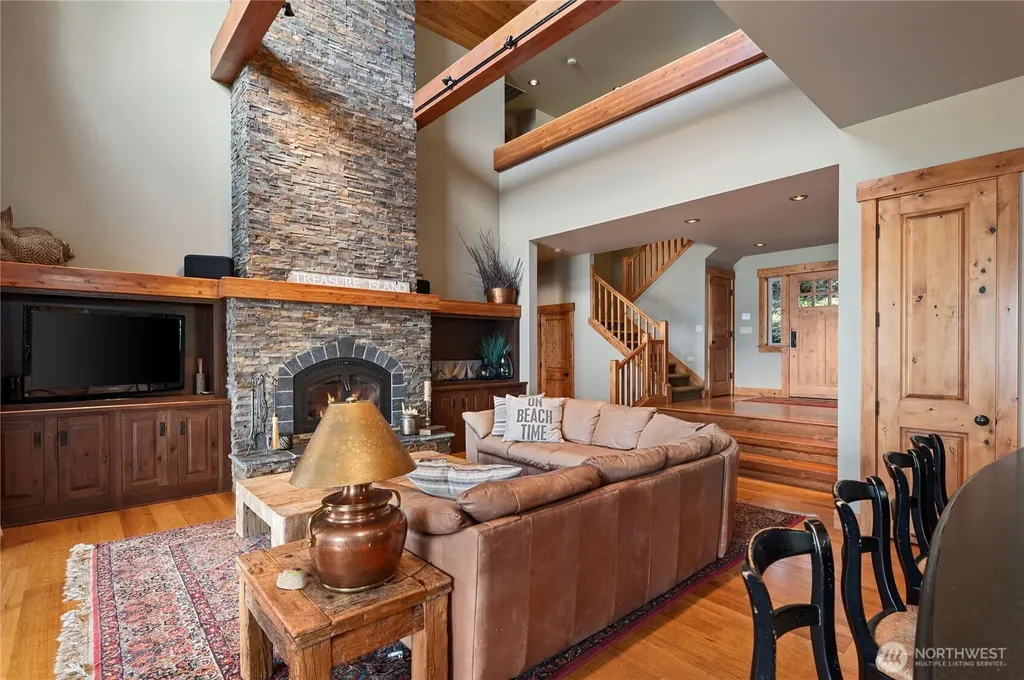 630 E Treasure Island Drive Allyn WA 98524