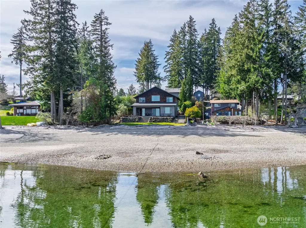 630 E Treasure Island Drive Allyn WA 98524