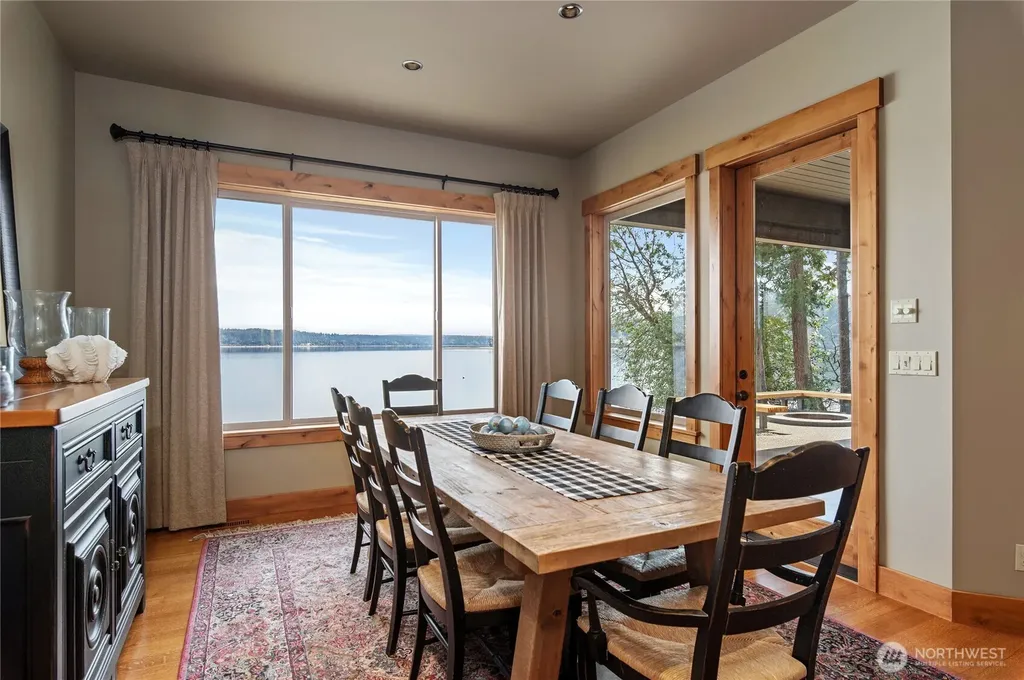 630 E Treasure Island Drive Allyn WA 98524