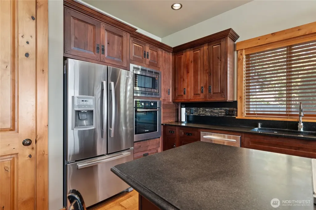 630 E Treasure Island Drive Allyn WA 98524
