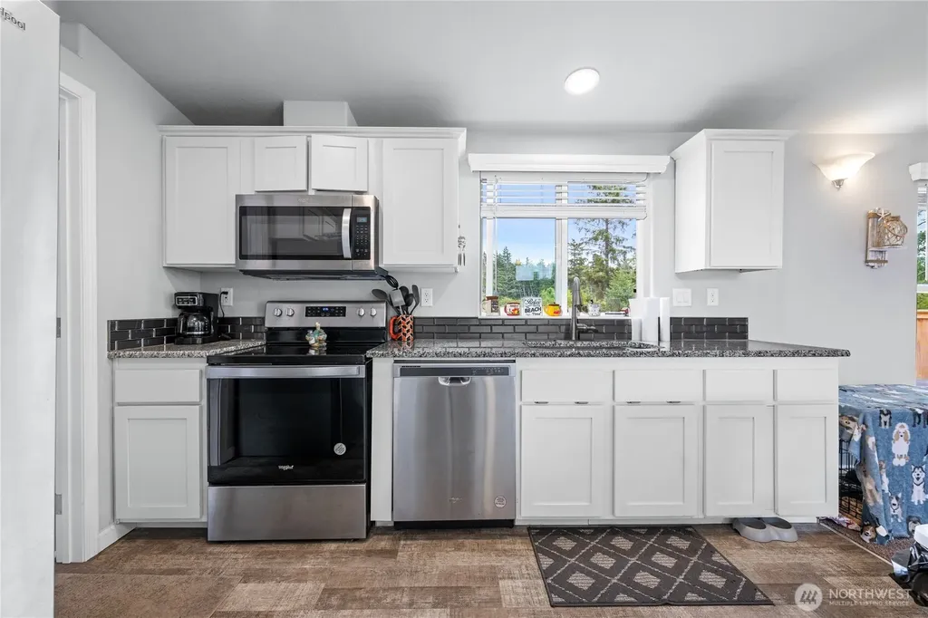 1225 204th Lane Ocean Park WA 98640