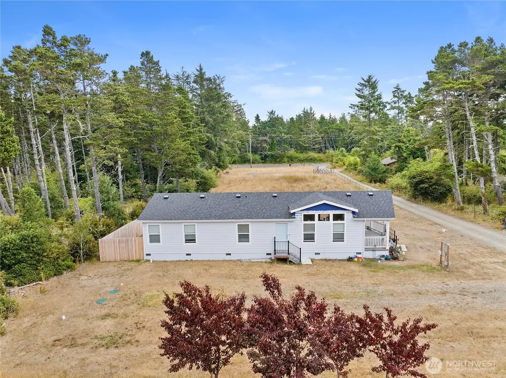 1225 204th Lane Ocean Park WA 98640