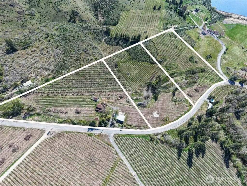 1 Borealis Lane Manson WA 98831