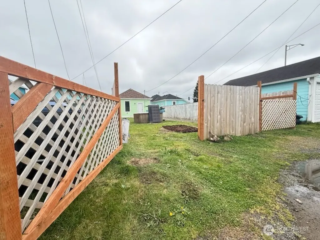 616 W 1st Street Aberdeen WA 98520