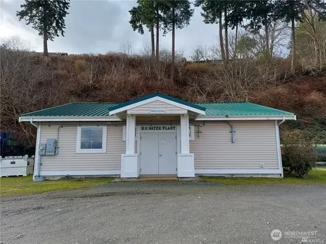 54 Saratoga Drive Hat Island WA 98206