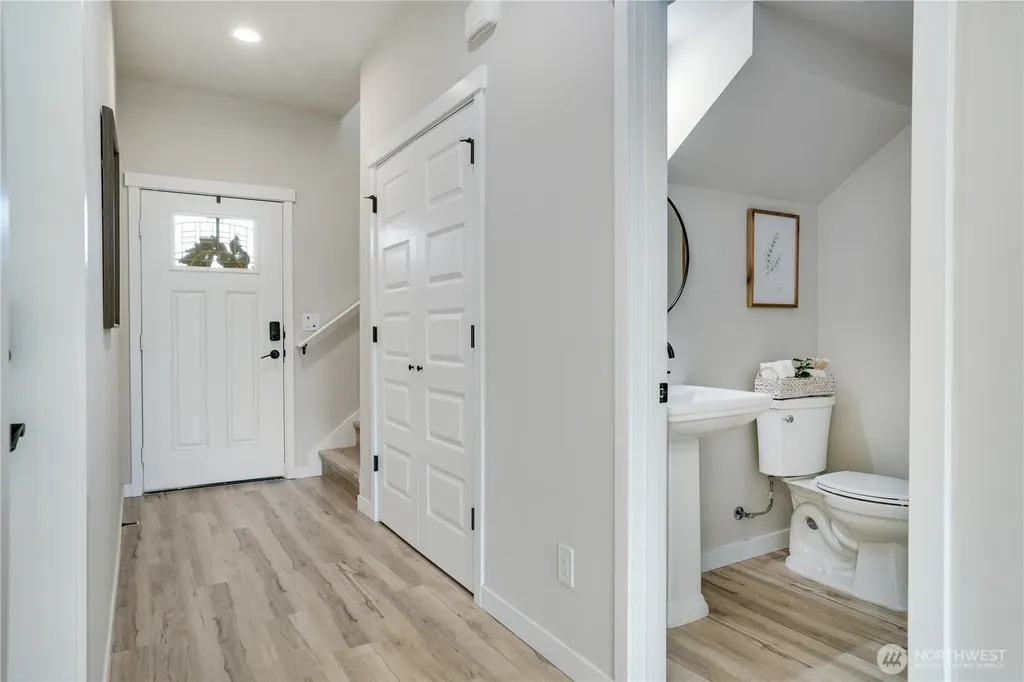 1564 S 28th Street Tacoma WA 98409