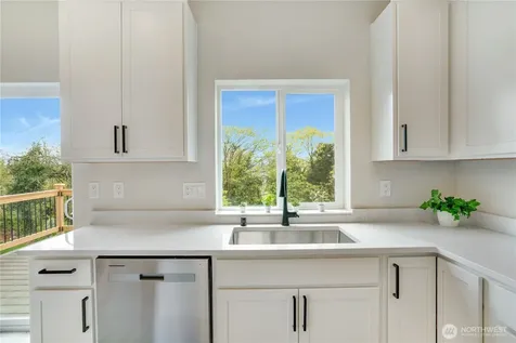 1564 S 28th Street Tacoma WA 98409