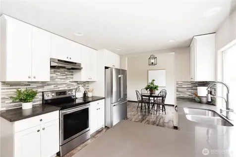 723 123rd Avenue NE Lake Stevens WA 98258