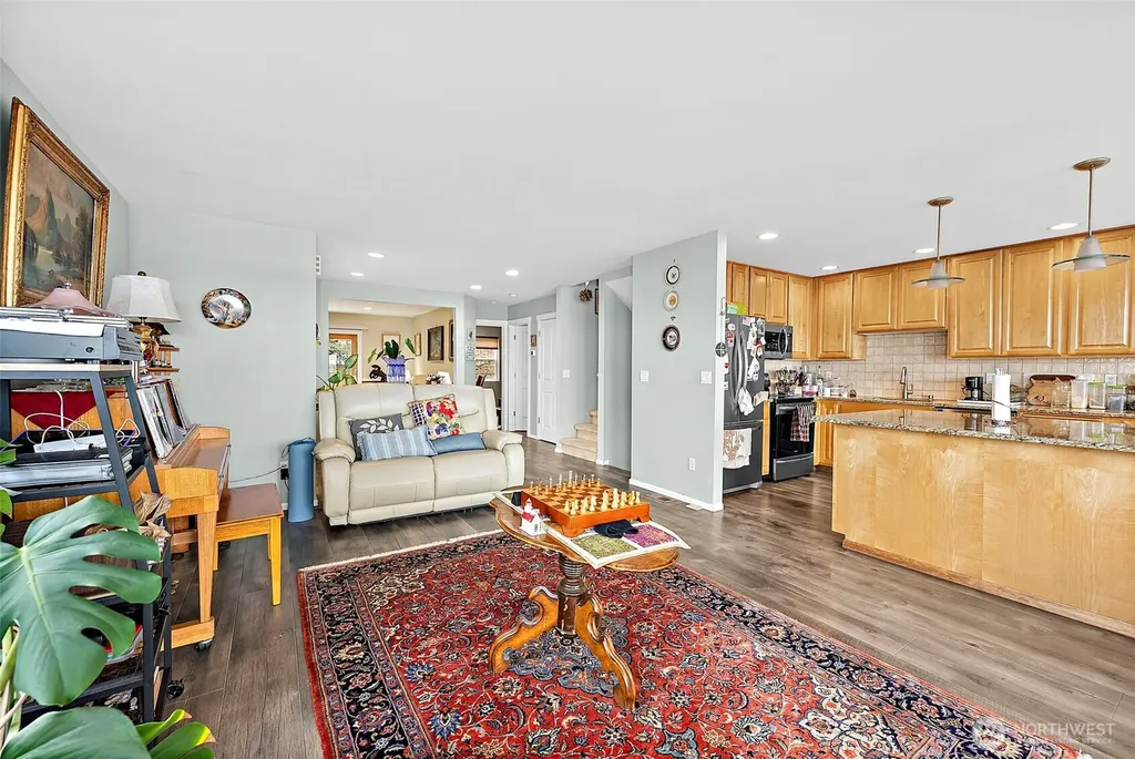 7606 19th Street W Tacoma WA 98466
