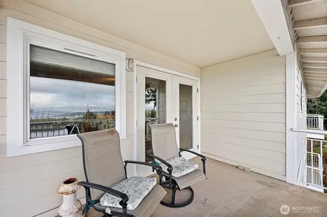 7606 19th Street W Tacoma WA 98466