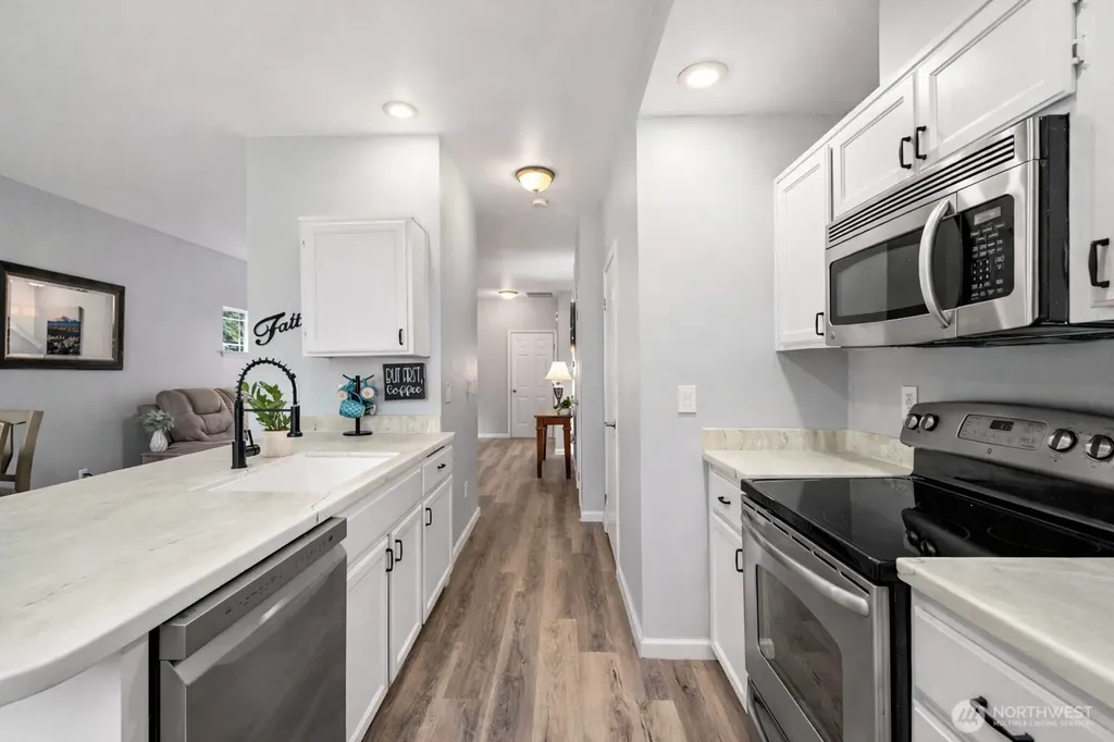 333 5th Street SE Puyallup WA 98372