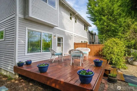 333 5th Street SE Puyallup WA 98372