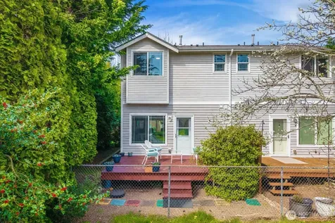 333 5th Street SE Puyallup WA 98372