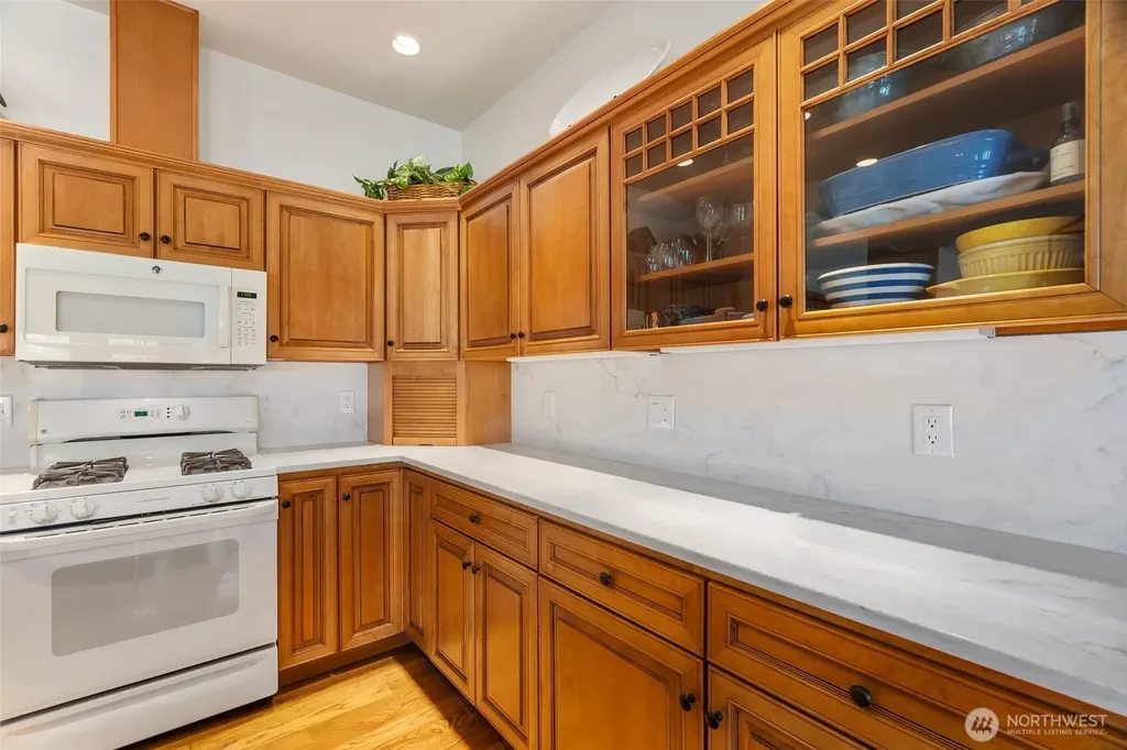 9941 Mariner Drive NW Olympia WA 98502