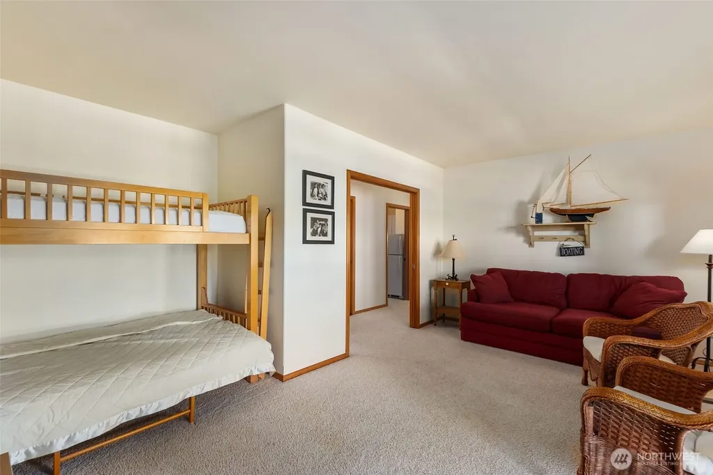 9941 Mariner Drive NW Olympia WA 98502