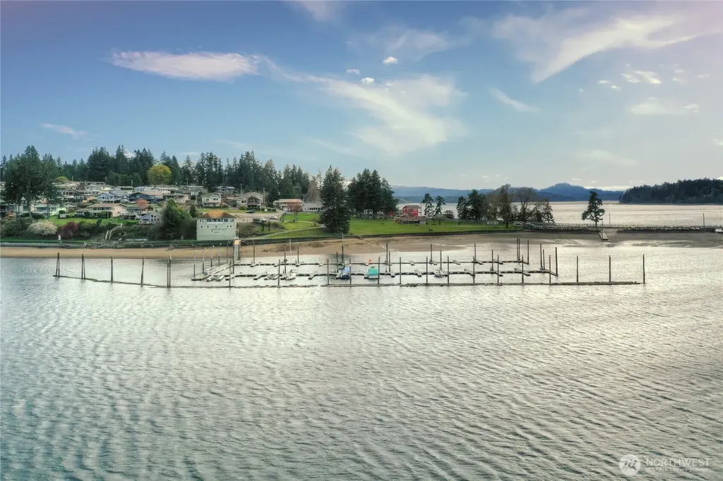 9941 Mariner Drive NW Olympia WA 98502