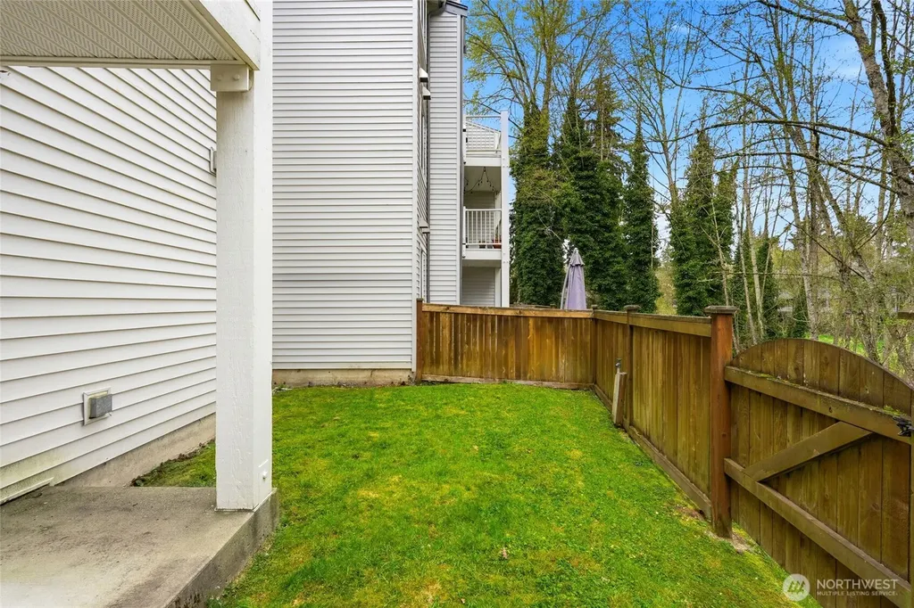 12720 NE 10th Place Bellevue WA 98005