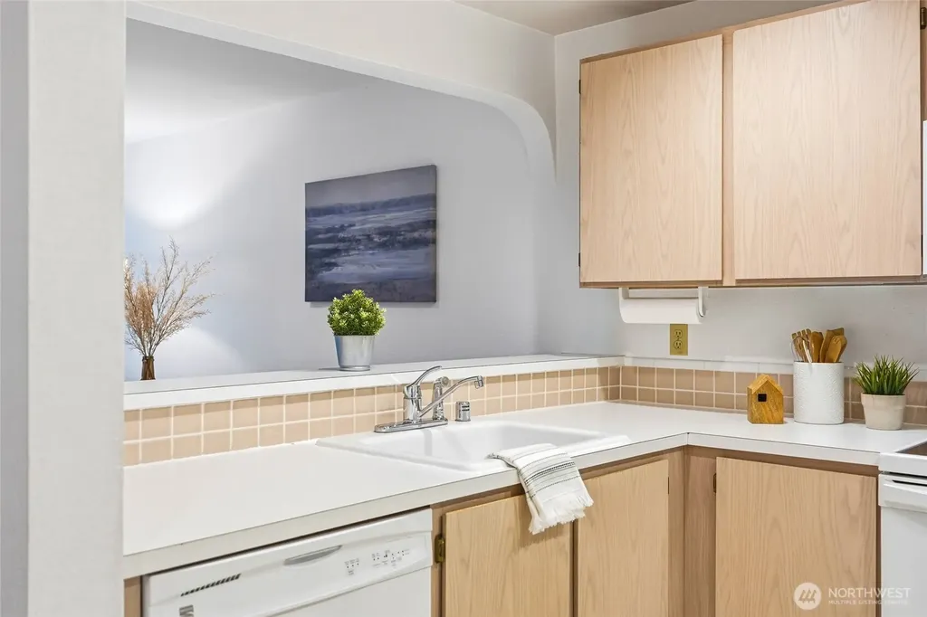 12720 NE 10th Place Bellevue WA 98005