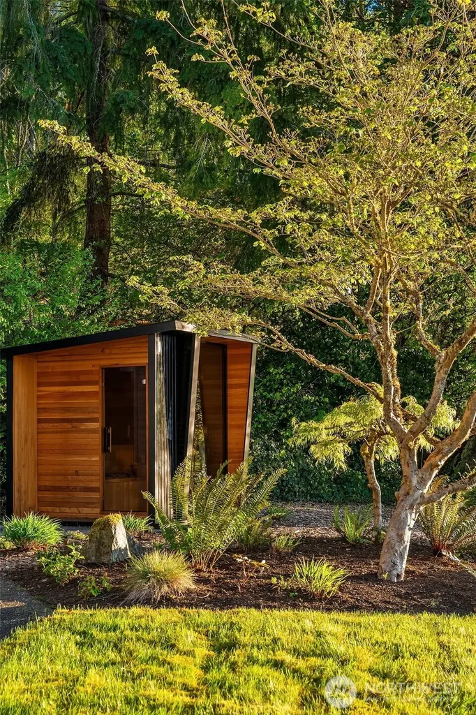 10153 SW 263rd Street Vashon WA 98070