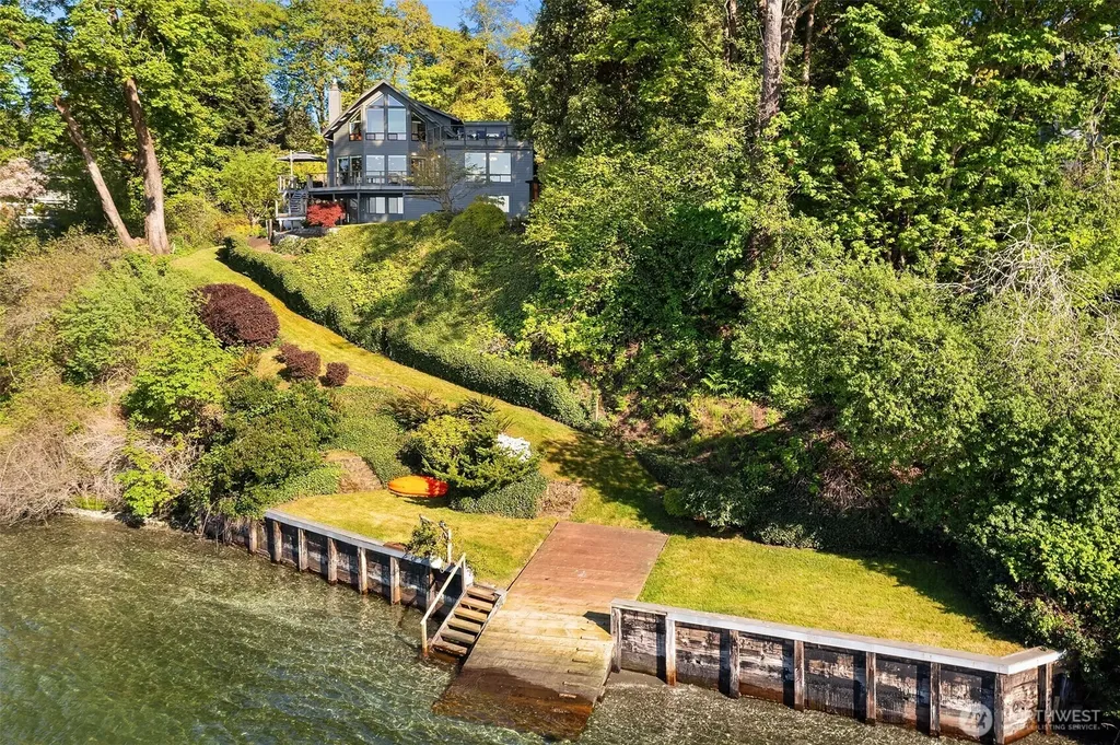 10153 SW 263rd Street Vashon WA 98070