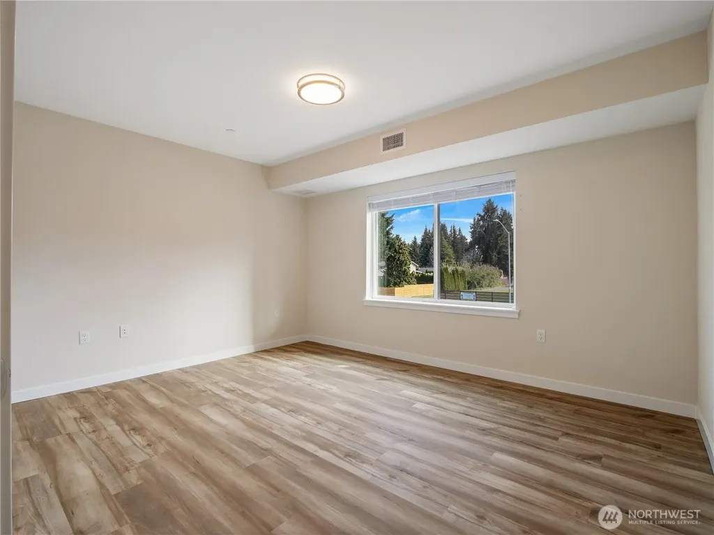 3803 17th Street SW Puyallup WA 98373
