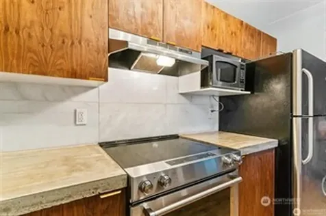 15415 W 35th Avenue W Lynnwood WA 98087