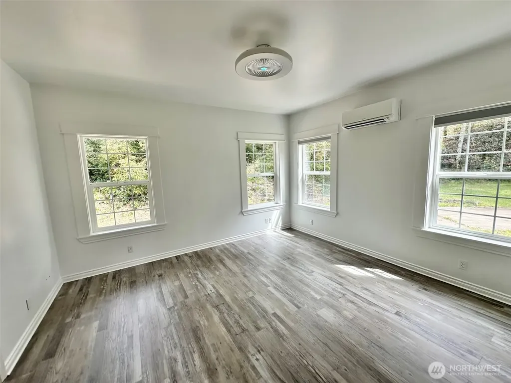 830 Discovery Avenue SE Ocean Shores WA 98569