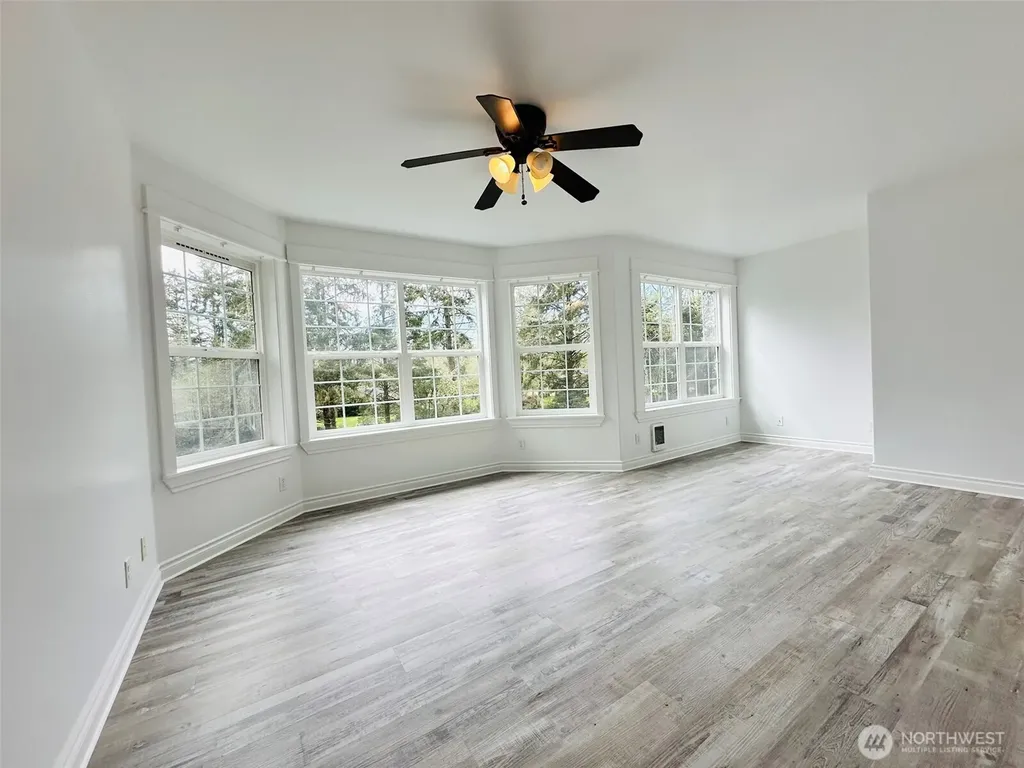 830 Discovery Avenue SE Ocean Shores WA 98569