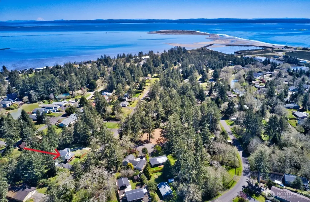830 Discovery Avenue SE Ocean Shores WA 98569
