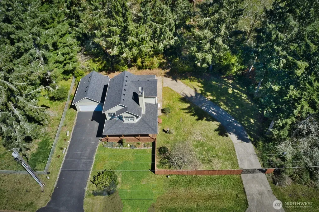 830 Discovery Avenue SE Ocean Shores WA 98569