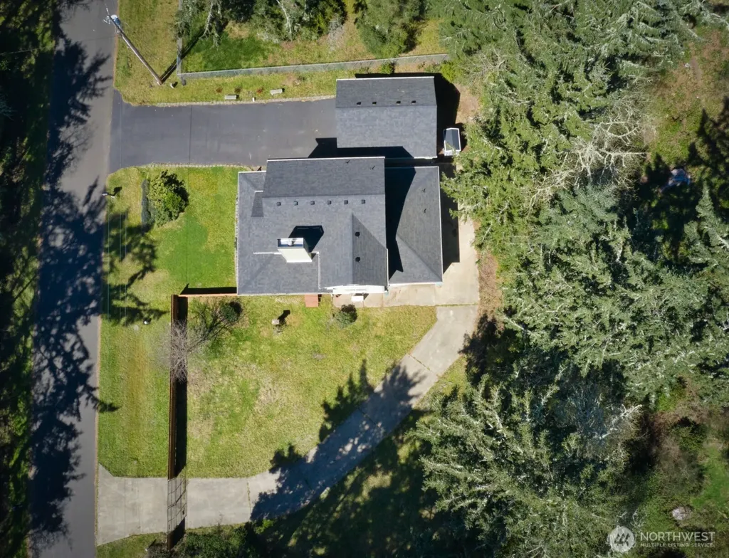 830 Discovery Avenue SE Ocean Shores WA 98569