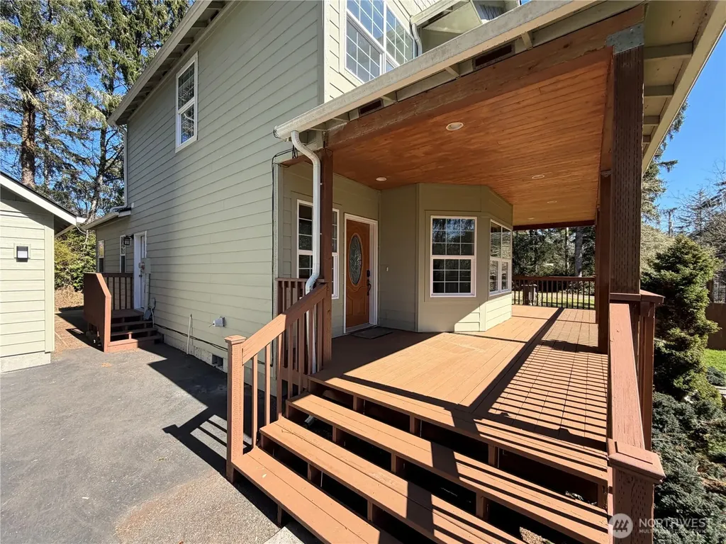 830 Discovery Avenue SE Ocean Shores WA 98569