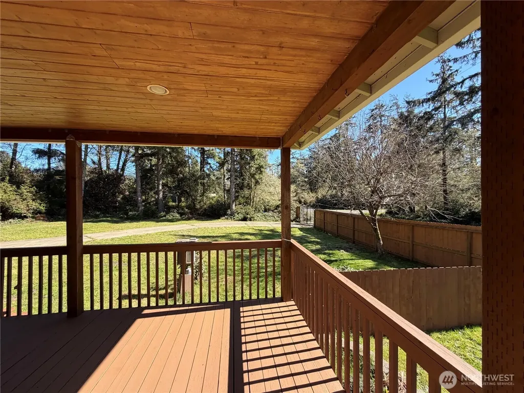 830 Discovery Avenue SE Ocean Shores WA 98569