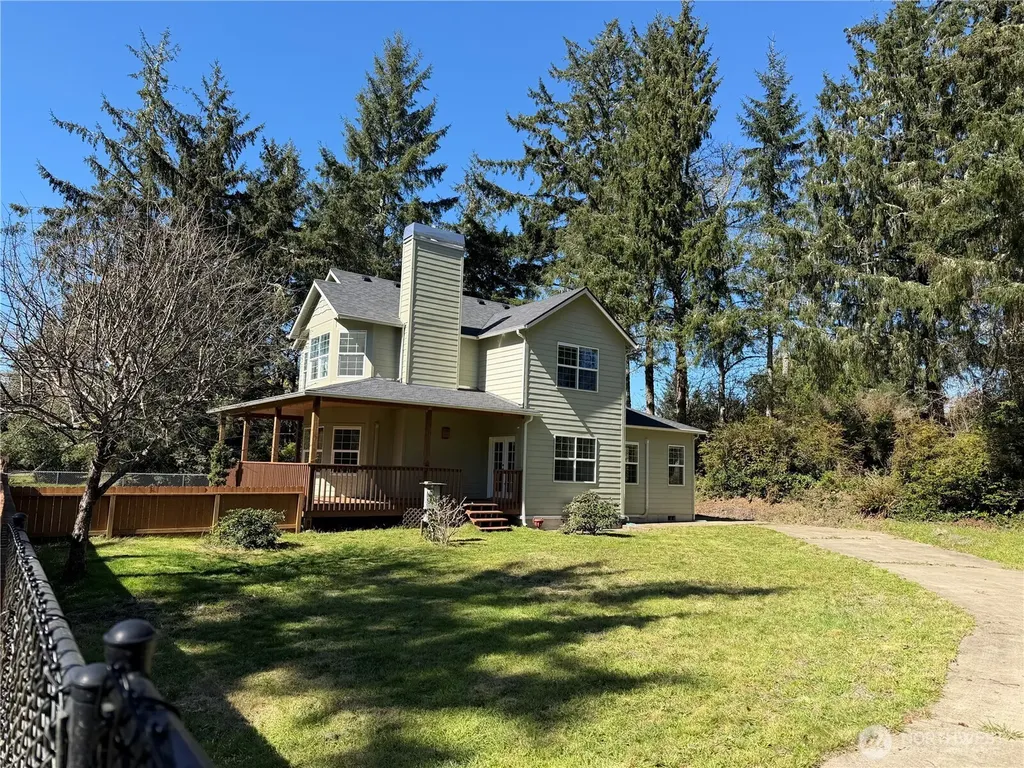 830 Discovery Avenue SE Ocean Shores WA 98569