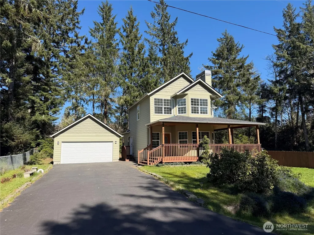 830 Discovery Avenue SE Ocean Shores WA 98569