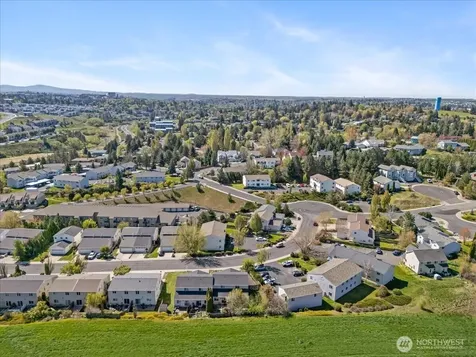 266 NW Clay Court Pullman WA 99163