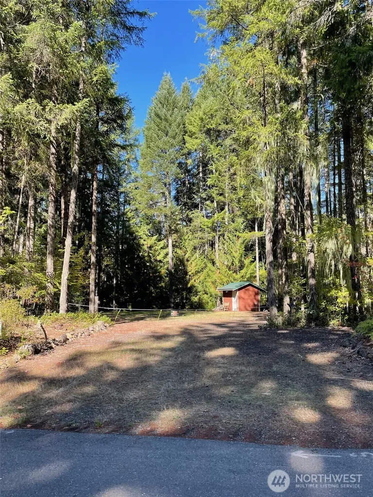 20 Oxbow Place Hoodsport WA 98548
