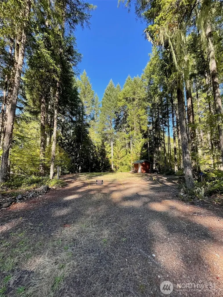 20 Oxbow Place Hoodsport WA 98548
