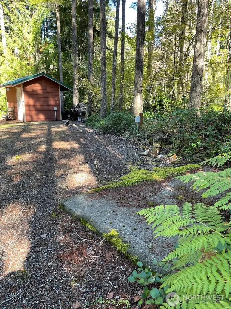 20 Oxbow Place Hoodsport WA 98548