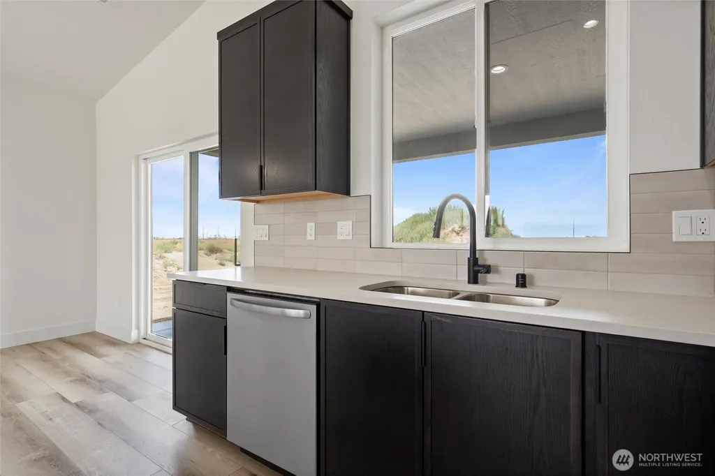 722 P Street NE Quincy WA 98848