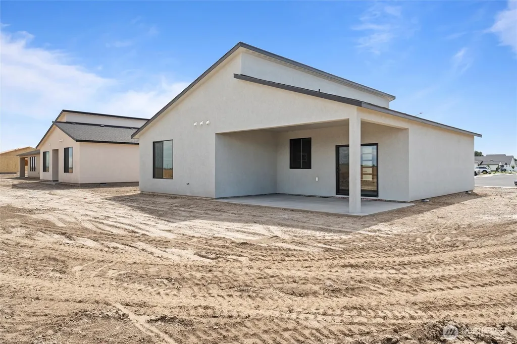 722 P Street NE Quincy WA 98848